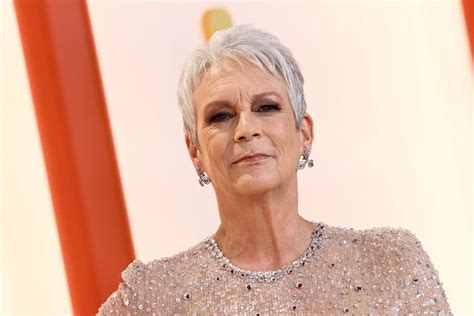 jamie lee curtis alkohol|Jamie Lee Curtis Reflects on Addiction and 22 Years of Sobriety